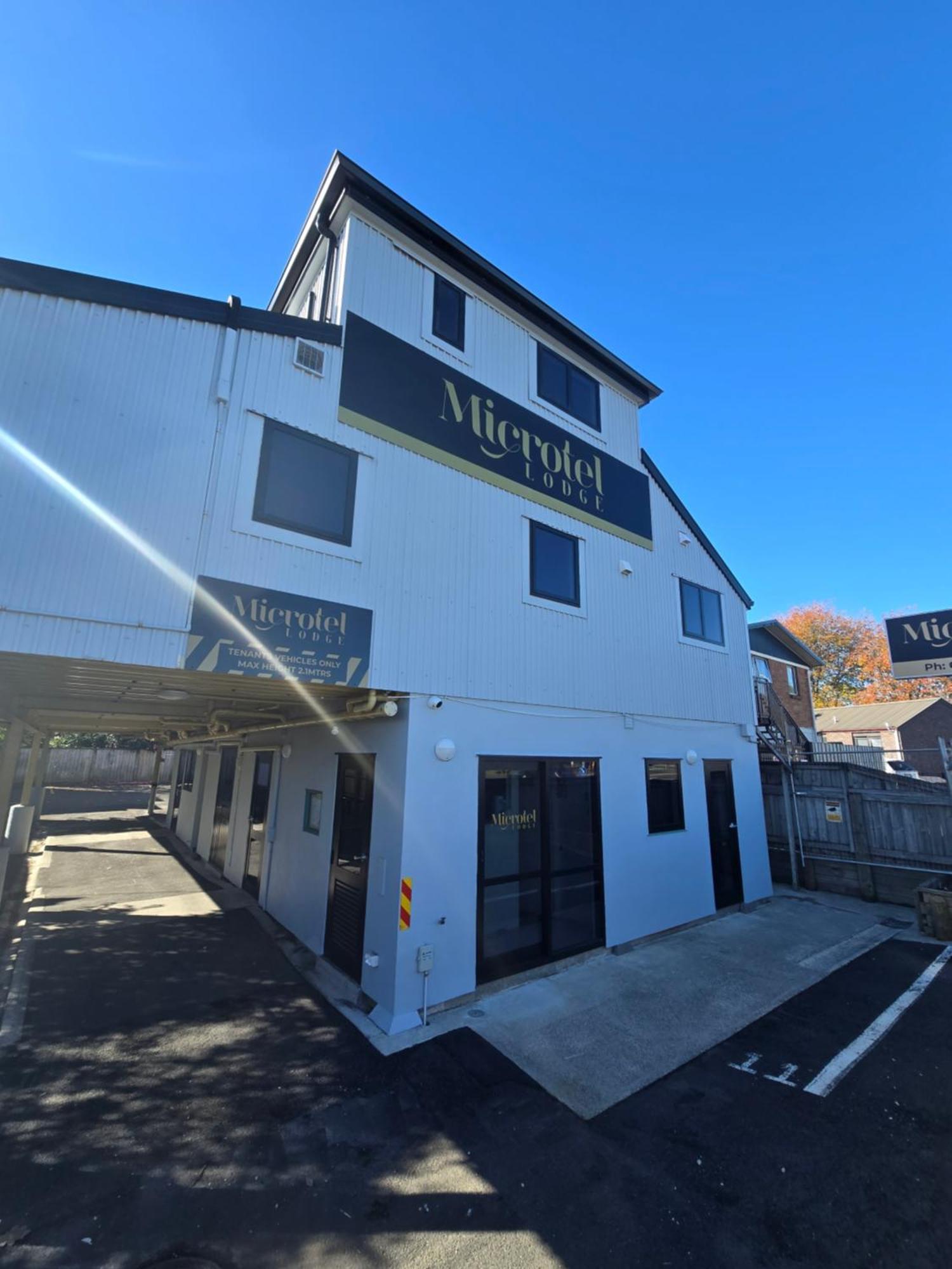 Microtel Lodge Hamilton Exterior photo
